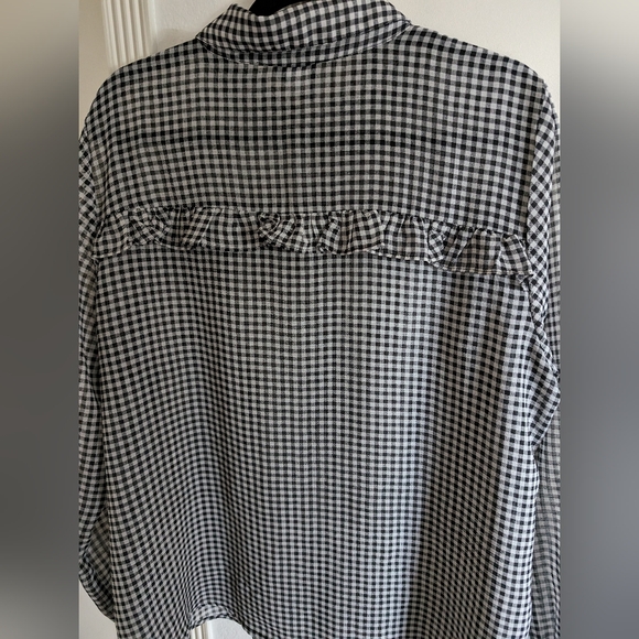 Checkered Blouse - Picture 4 of 4